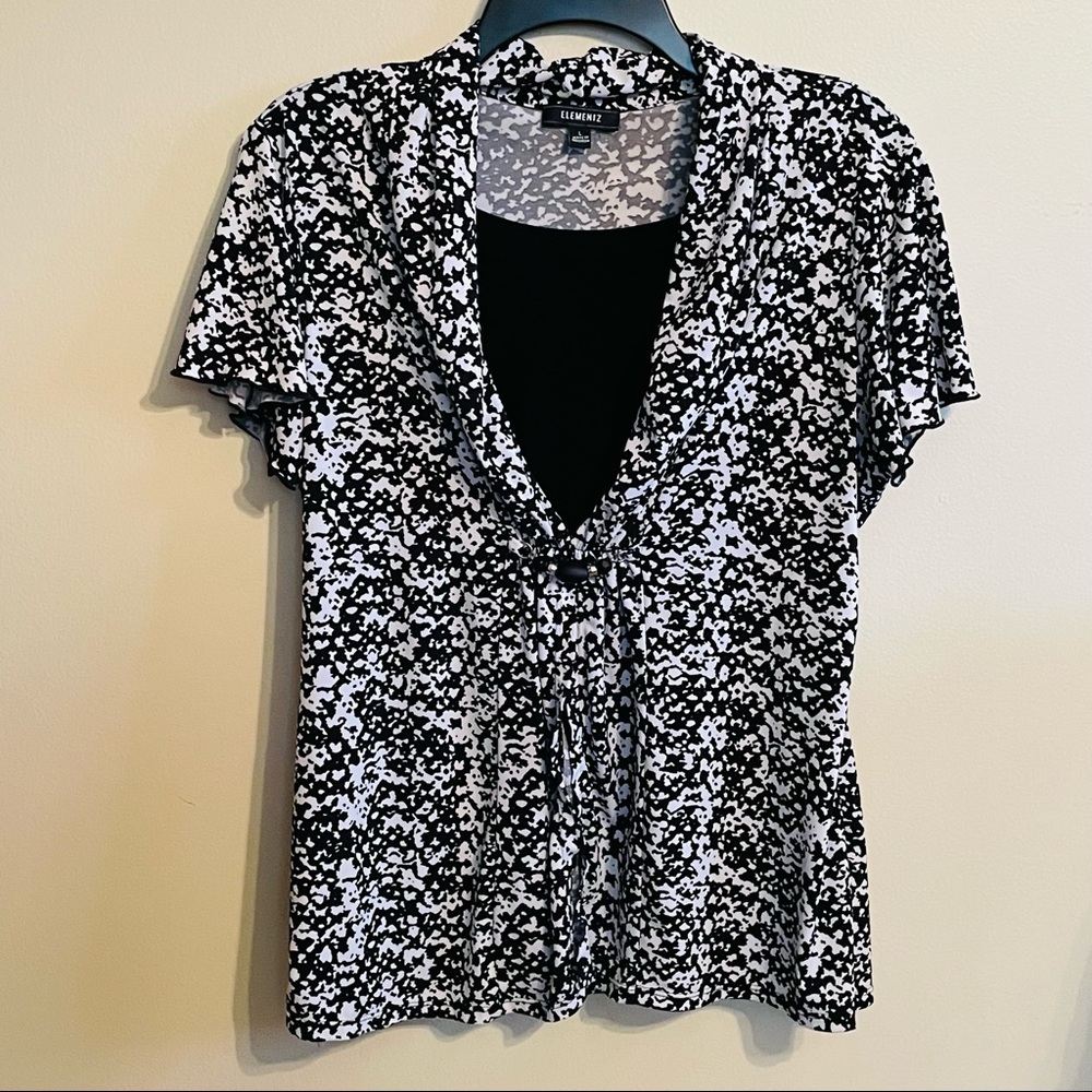 Elementz White & Black Short Sleeve Top size Large